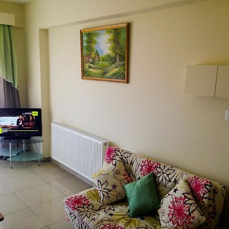 Apartment Nearby Golden Coast โปรทาราส ภายนอก รูปภาพ